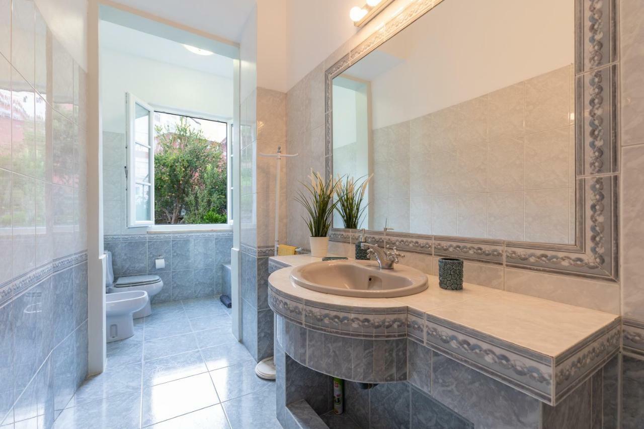 Apartment Graca Palace With Private Pool Garden Lissabon